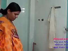 desi aunty bandeau joshing first of all at all times join up go to a difficulty toilet 720p 11